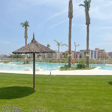 Global Properties, Moderno De Dos Terrazas Con Vistas Al Mar Y A La Montana *
