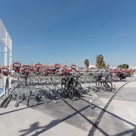 Global Properties, Moderno De Dos Terrazas Con Vistas Al Mar Y A La Montana 아파트