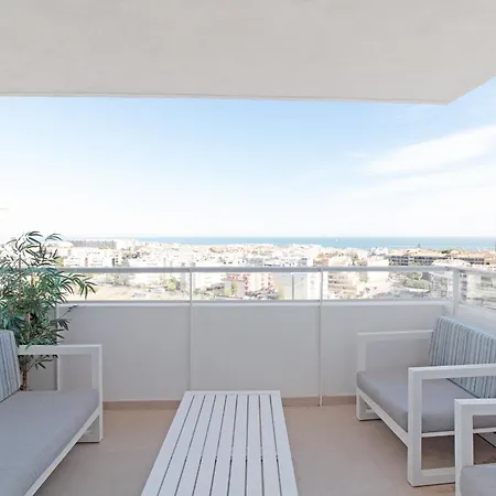 Global Properties, Moderno De Dos Terrazas Con Vistas Al Mar Y A La Montana 아파트 *